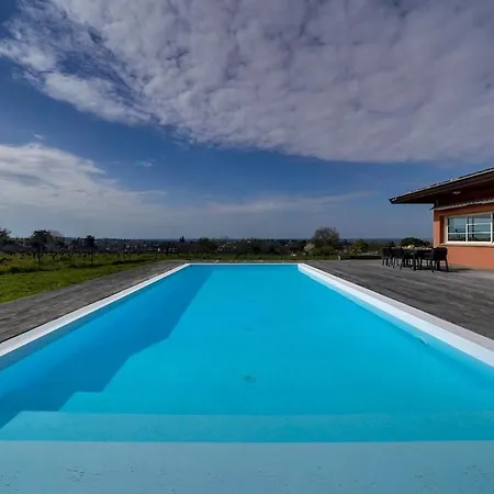 Maison D'architecte, Piscine, Au Coeur Des Vignes Villa